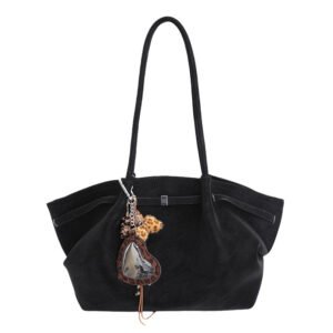 Shoulder Bags in Black