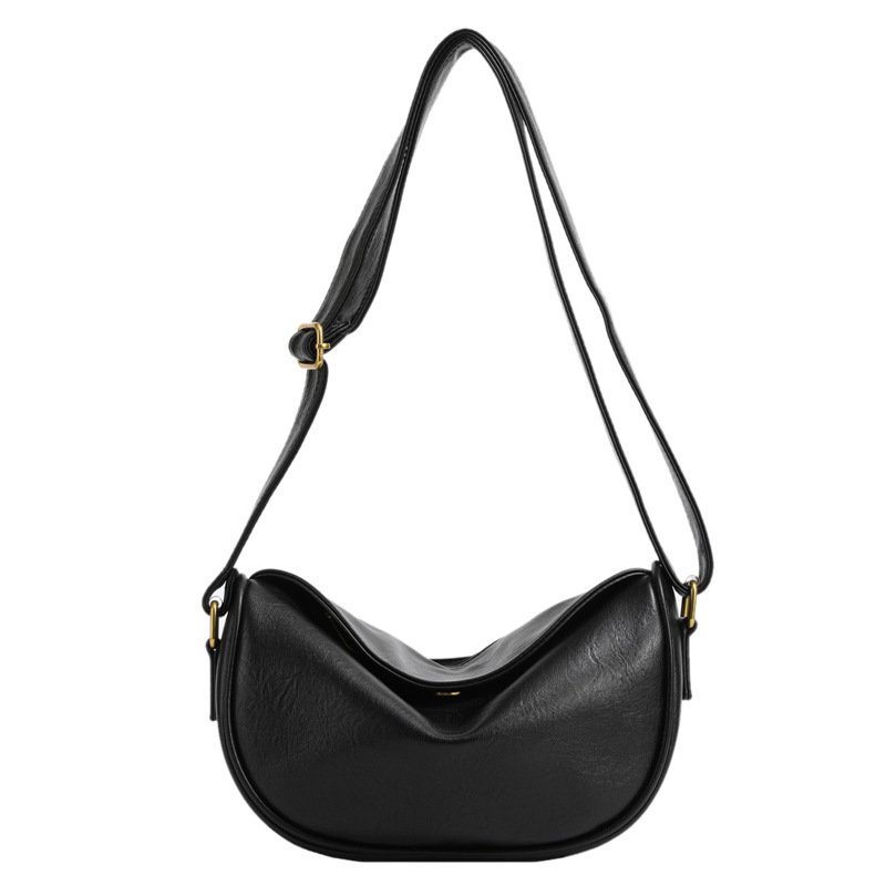 Black medium-sized shoulder bag