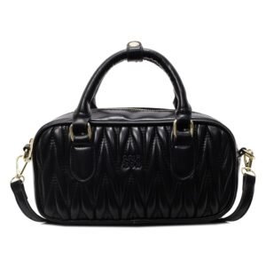 Black medium-sized shoulder bag