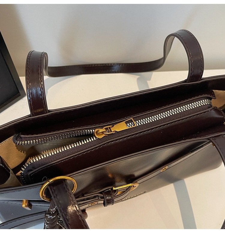 Brown medium shoulder bag - Image 2