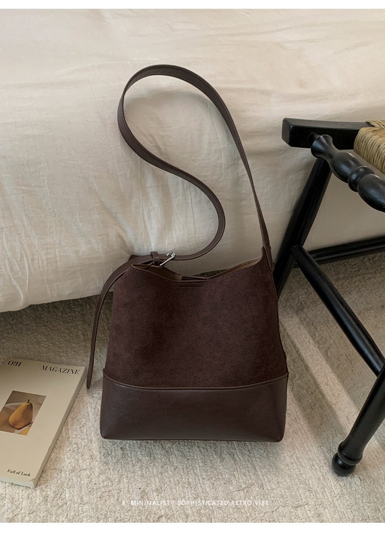 Coffee-colored medium-sized handbag - Image 2