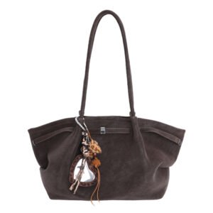 Shoulder Bags in Coffee-colored