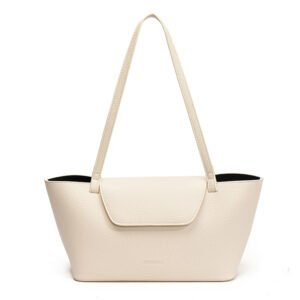 White medium-sized shoulder bag